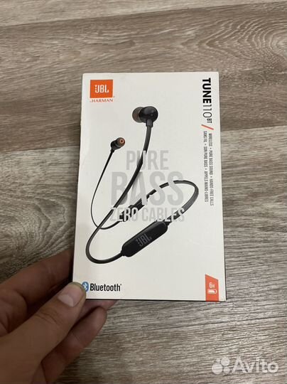 Беспроводные наушники JBL