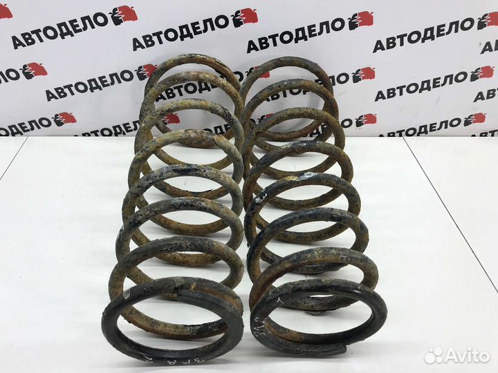 Пружины задние пара Daihatsu Gran Move 2000 г.в