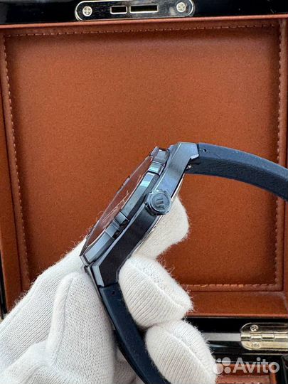 Часы Maurice Lacroix Aikon 42mm