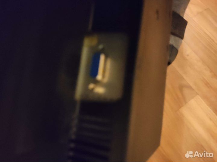 Монитор LG 19