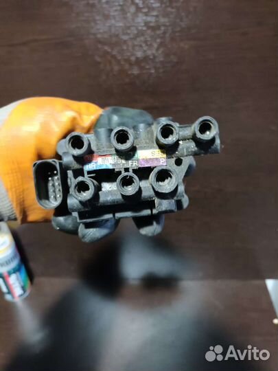 BMW 7-er G11/G12 блок клапанов пневмоподвески