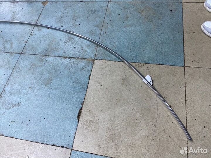 Молдинг крыши передний правый Nissan Teana J32