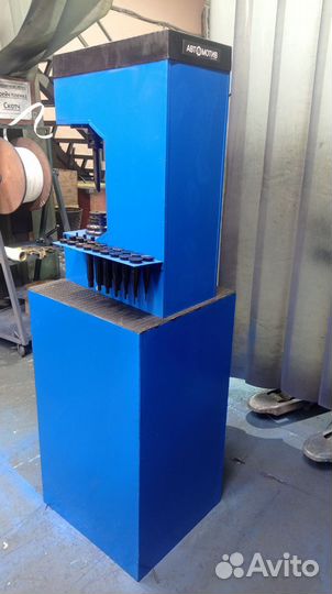 Клёпальный станок для тормозных колодок