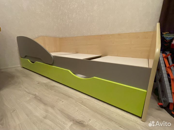 Продаю детскую мебель