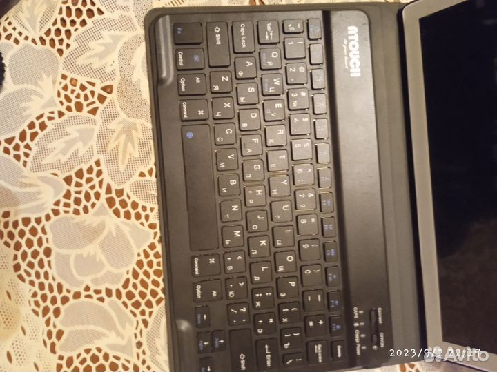 Продам планшет за 6000 256гб оперативной памяти