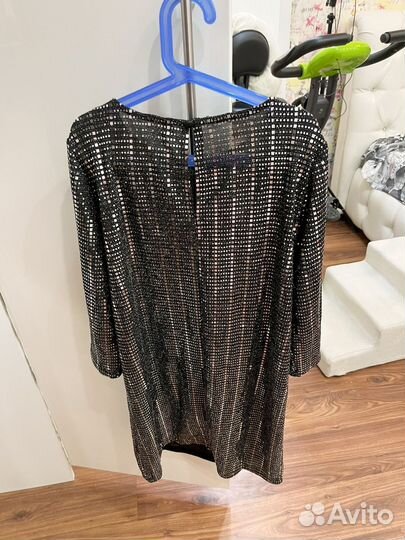 Платье с пайетками