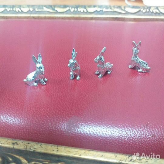 Сювинер из серебра