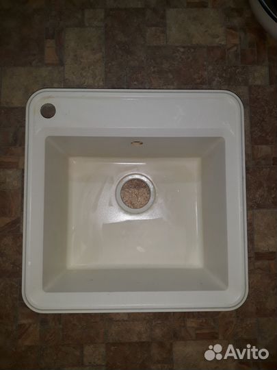 Мойка из искусственного камня бу 500*500мм
