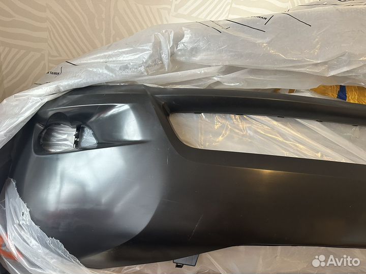 Бампер передний Toyota Sienna 2013