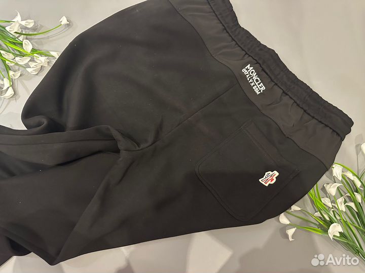 Спортивные штаны moncler