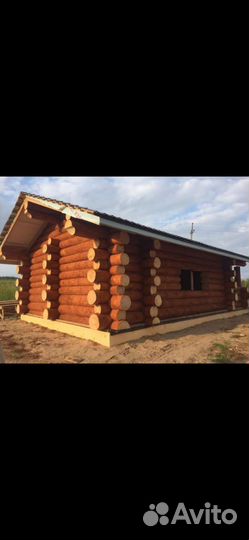 Бригада строителей работы по рубке домов бань