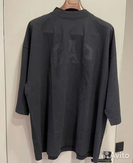 Футболка Yeezy gap balenciaga