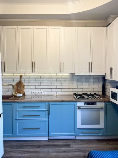 2-к. квартира, 60 м², 1/12 эт.