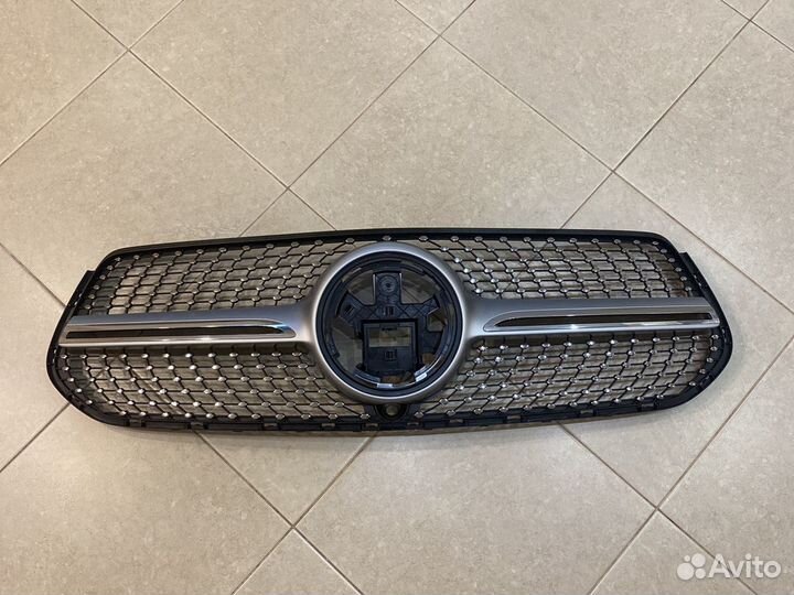 Новая решётка радиатора Mercedes-Benz GLE V167