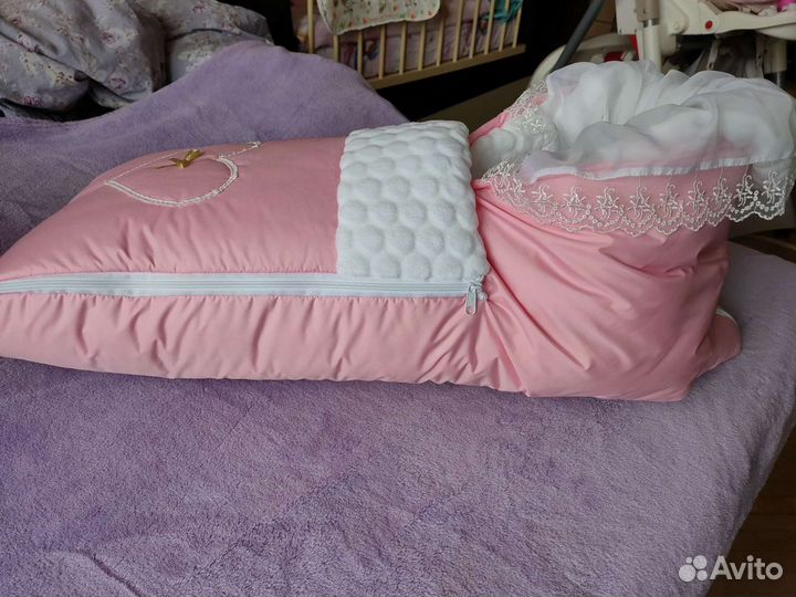 Комплект на выписку для девочки