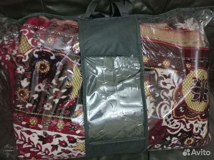 Комплект на мягкую мебель(покрывало+2 накидки)