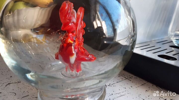 Графин с петухом старинный