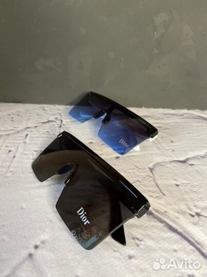 Солнцезащитные очки оригинал бренд новые