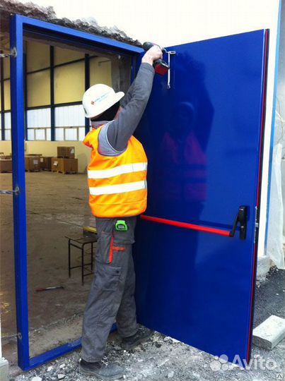 Дверь пожарная