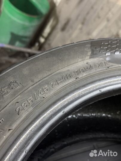 Kumho Road Venture AT 235/45 R18 98W