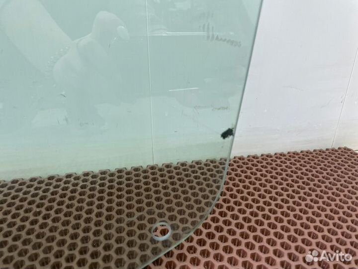 Стекло двери заднее правое LADA X-Ray