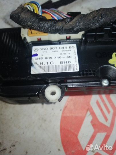 Блок управления климат-контролем Volkswagen Golf 6