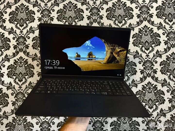 Dell 2022г 15.6 fullhd/ips топ core i5 8ядер4.2Мгц