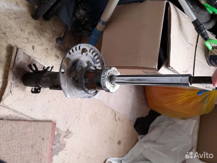 Передние амортизаторы