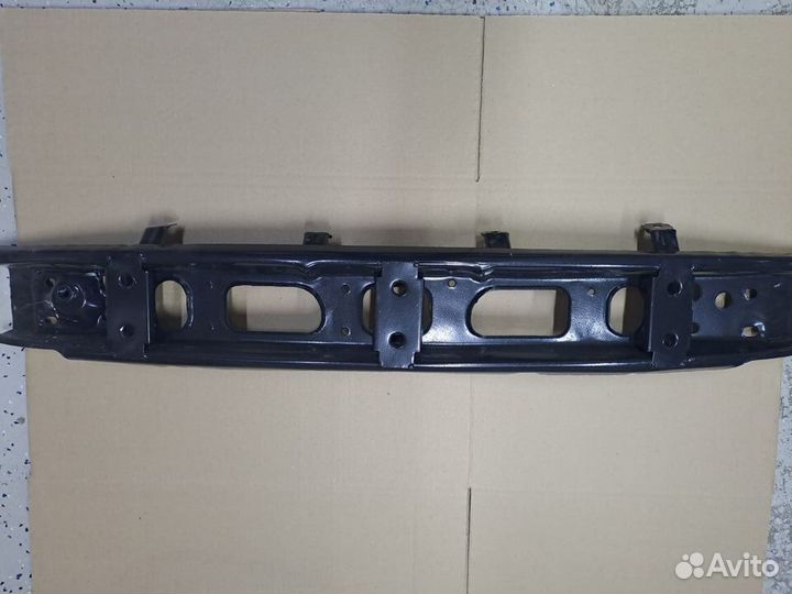 Усилитель переднего бампера балка стал