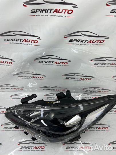 Фара передняя левая Kia Stinger 1 2017-2023