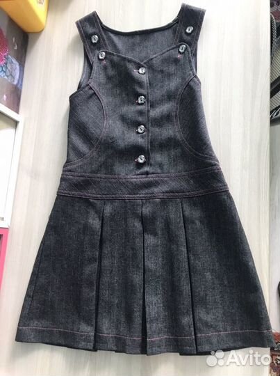 Продам школьный сарафан