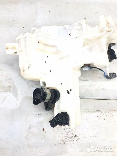 Насос бачка стеклоомывателя Mazda 6 GH