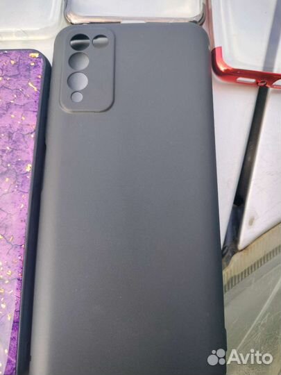 Чехлы на телефон