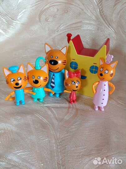 Игрушки Три Кота Игровой набор с домиком Фигурки