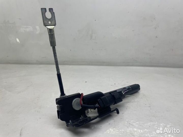 Преднатяжитель ремня передний правый Ford Explorer