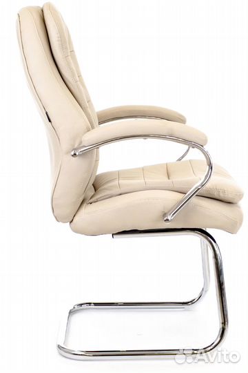 Офисное кожаное кресло руководителя