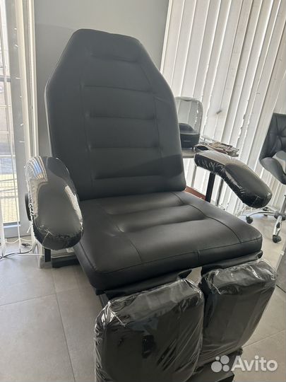 Продаю педикюрное кресло на гидравлике
