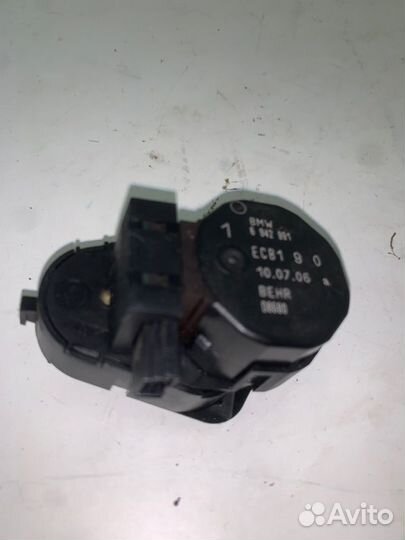Сервопривод заслонок печки Bmw 5 E60 N52B30 2006