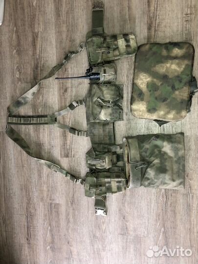 Тактический пояс с подсумками