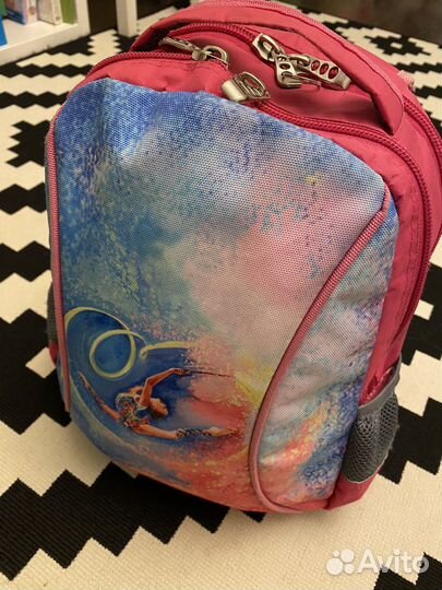 Рюкзак и предметы для художественной гимнастики