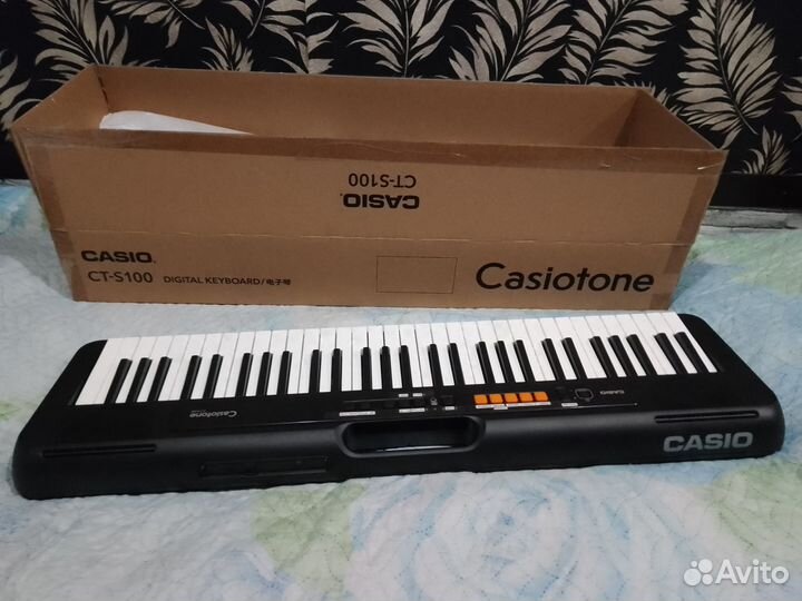 Цифровое пианино Casio CT-S100