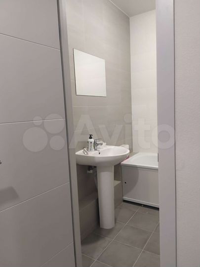 1-к. квартира, 37 м², 1/6 эт.