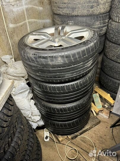 Triangle TH201 Sportex 245/40 R20 и 275/35 R20