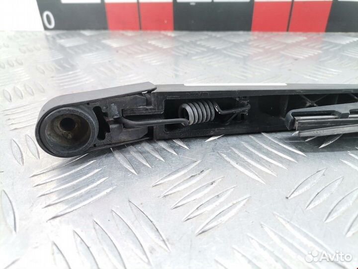 Щеткодержатель задний Mazda 6 GG 2005