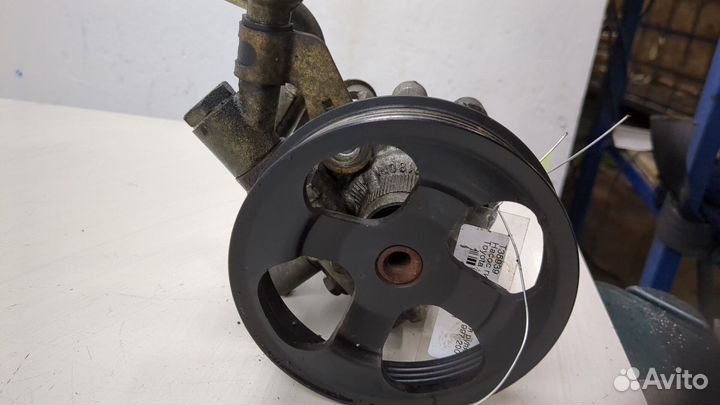 Гур Toyota Corolla E11, 2001