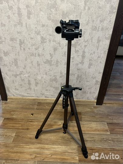 Штатив для фотоаппарата