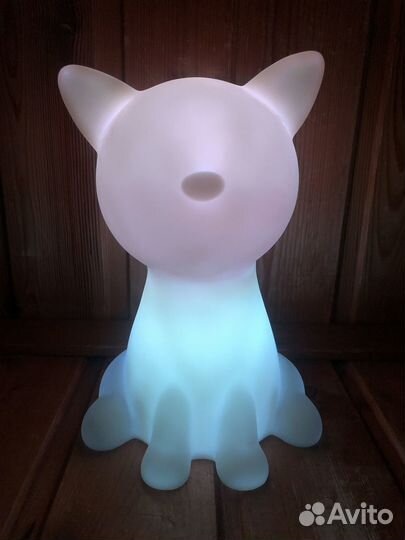 Лампа в виде кошки