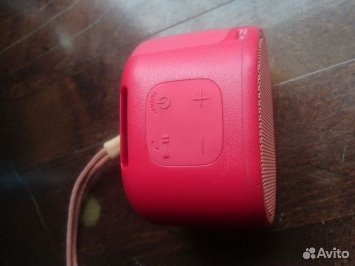 Портативная колонка Sony SRS-XB 01