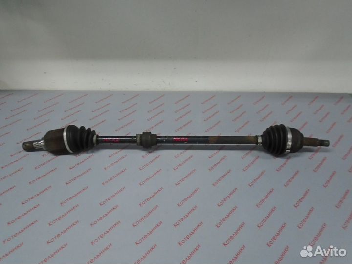 Nissan 39100-AY100 Вал приводной правый