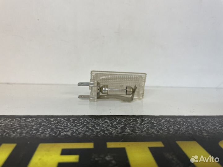 Плафон подсветки бардачка багажника Nexia Lacetti